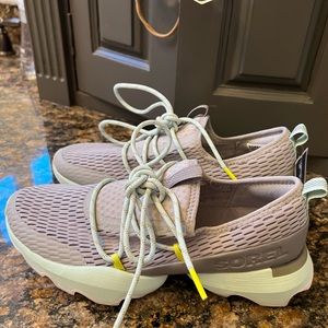 Sorel tennis shoes